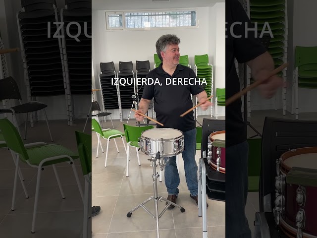 Vídeo relacionado con Baquetas Cofradia - Madera ligera - Bellota Grande - Para Tambor Procesional y Bandas de Semana Santa - Par Color Natural (2)