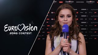 María Ólafsdóttir sings Unbroken unplugged.