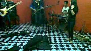 Download lagu Winner Telanjangi Dunia, bye O.M.G band cover) mp3