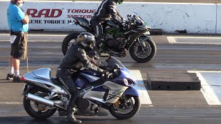 Download lagu Sport bikes racing - H2 Ninja vs Hayabusa, R1 vs Aprilia, H2R vs Ducati mp3 Download lagu Sport bikes racing - H2 Ninja vs Hayabusa, R1 vs Aprilia, H2R vs Ducati mp3