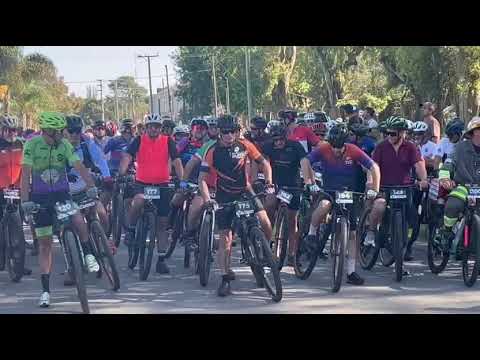 Largada en @ciclorural.arg Gran Fondo de San Andres de Giles 60k caballeros 