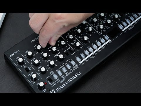 tiny knobs BIG SOUND — Checking out ROLAND SE-02