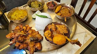 Download lagu আজকে Total Desi Thali🔥🤩দেশি মুরগির ঝোল,দেশি চিতল মাছ,দেশি চালতার ডাল,শাপলা চিংড়ি,শাপলা ফুলের বড়া mp3