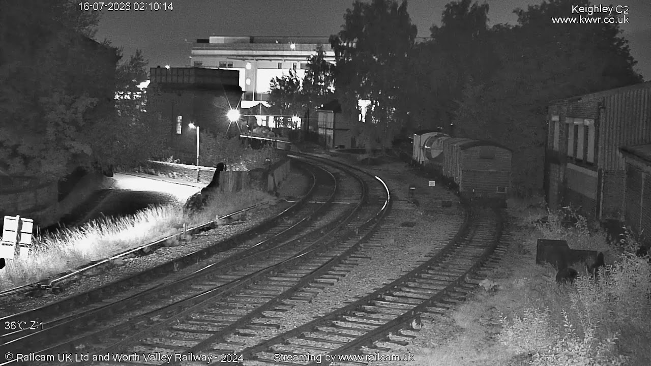 Live webcam view of Keighley Railway Station