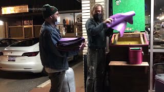 Trio create free store for Charlotte's homeless