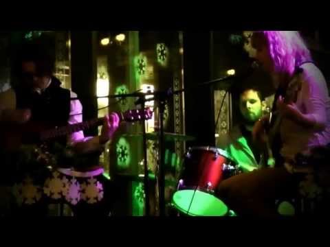 CANTE DIEM Unplugged - Girl I Knew (The Vines Cover) - Live At Silenus Music Pub video thumbnail