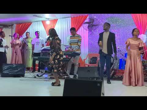 BHP MINISTRY WAIMBA NYIMBO ZAO LIVE KWENYE MKESHA WA USIKU WA FURAHA