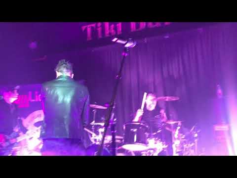 Julien-K + The Anix - Stronger Without You - 11/12/21 Tiki Bar Costa Mesa CA