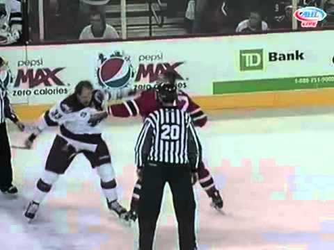 Patrick Wellar vs Harry Young