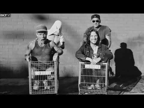 The Guitar Seems Infinite To John When He Plays With Flea, Anthony And Chad - Magic Happens! (2020)