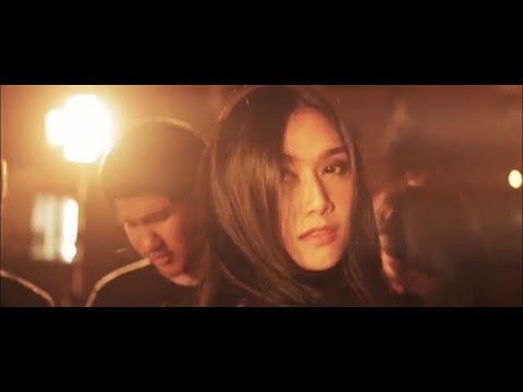 Girlfriend For Rent - ไม่ใช่ฉัน (Not Me) [Official Music Video]