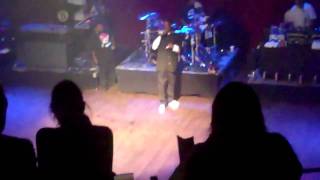 Snoop Dogg HOB 3-21-11 Takes A Chronic Break!!!