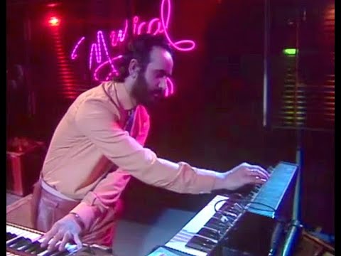 AZUL Y NEGRO - Directo Musical Express (1983)