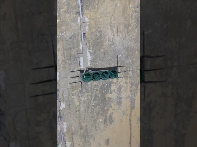 Фото Выполнена полная замена электропроводки на кухне. Заведено два отдельных ввода сечением 4мм.кв. на духовку и розетки. К розеткам подведен провод сечением 2.5мм.кв., на освещение - 1.5мм.кв. Все соединения в распределительных коробках пропаяны оловом. Работа выполнена в течение одного дня.