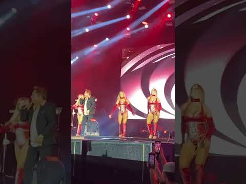 Leonardo canta te amo demais em Inajá pe e deixa fãs emocionados parte 6