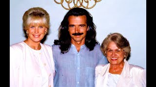Yanni With Family & Mother Father & Daughter & Girlfriend