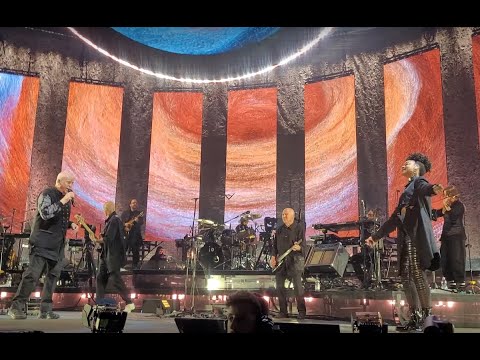 Peter Gabriel, This Is Home / Sledgehammer. live@Milano