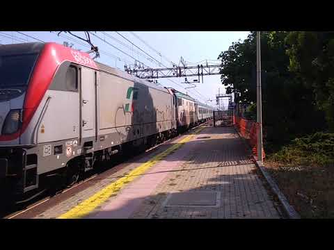 e494 + e652+ 4 carrozze medie distanze revisionate