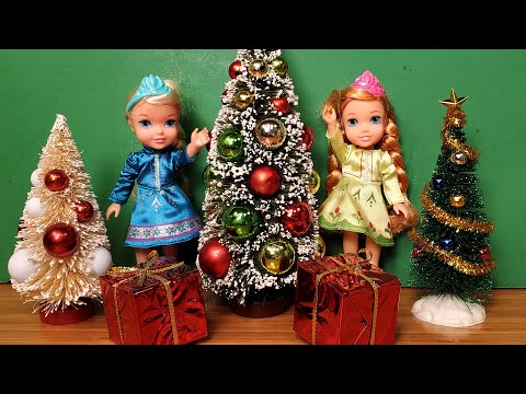 CHRISTMAS 2020 ! Elsa & Anna toddlers - Christmas carols - gifts - Santa - tree decorations