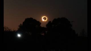 Así fue el Eclipse Solar Total que cubrió a España en la Oscuridad