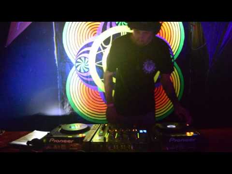 Retohmorgon - Live @ Psylent Hill 3: Rebirth Evansville Indiana 2016 (Part 2)