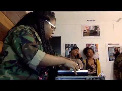 Linafornia @ FortyOunceGold HQ