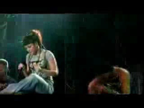 Ewa Farna - Boží mlejny melou (KLIP)