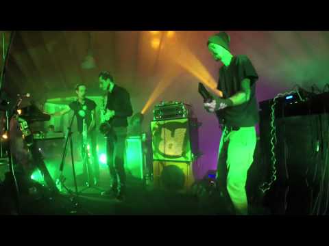 R.ESISTENCE IN DUB - "Rastaman Chant" LIVE @Elementi Invernali 2014