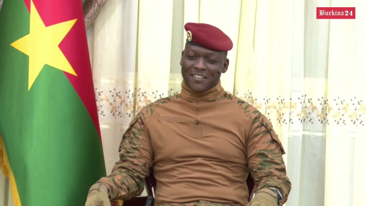 Une délégation des membres de l'Institut des peuples noirs conduite reçue par le président du Faso