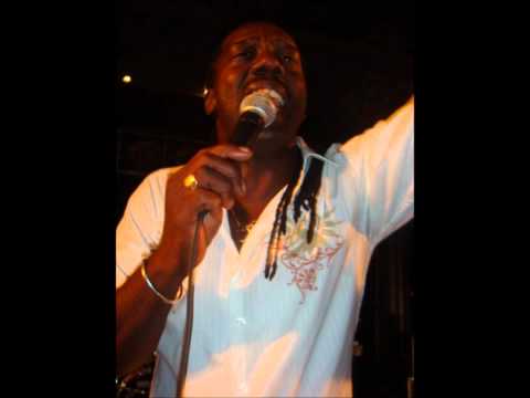 Derrick Seales : Friday (by d bar) carnival 2012