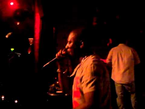 David Boomah performs Respect The Champion@ Indias B'day 2011.mp4
