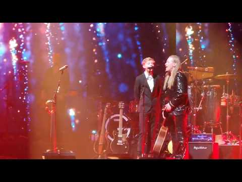 The Kelly Family 28.12.19 Dortmund leise rieselt der Schnee Luke, Leon, Lillian und Joey, Patricia