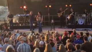 Sara Evans - Long Way Down @ The Clermont County Fair (07.28.17)