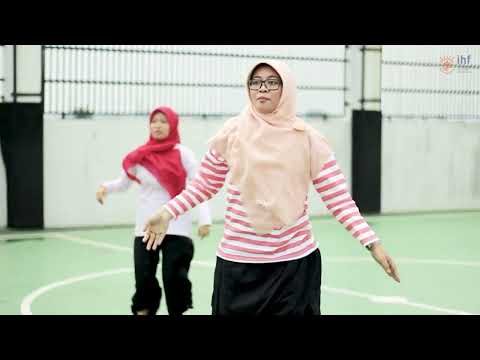 Better When I'm Dancing (Gerakan Senam Oleh Guru Sekolah Karakter)