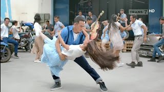 Download lagu Head & Shoulders Shampoo • Joe Taslim • Chelsea Islan • TVC Edisi 2022 • Iklan Indonesia 15 sec mp3