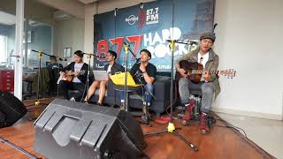 Semenjana - Tujuannya/Front Pembela Indonesia (Medley) | Live Acoustic at Hard Rock FM Bandung
