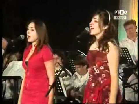 MACEROV BLAHOSLOV -- Valentina JUHAS i Tanita HODAK