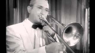 Tommy Dorsey &amp; His Orchestra - Dancing in the Dark