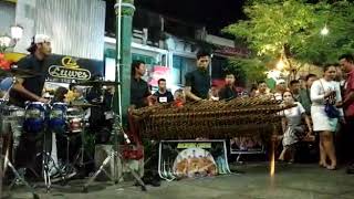 Download lagu Seventeen - kemarin (angklung malioboro) mp3