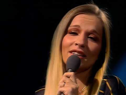 Israel 🇮🇱 - Eurovision 1977 - Ilanit - Ahava Hi Shir Leshnayim 