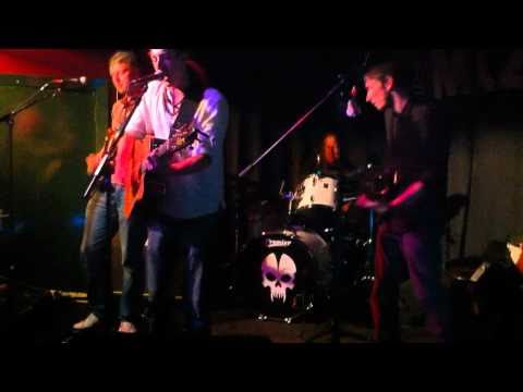 Stutter 2 stutter Live