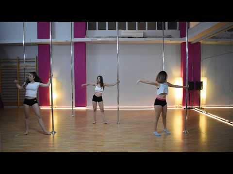 02. Thess Pole Art Show 31 - Level 2 (Kadebostany - Castle in the Snow)