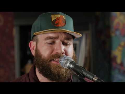 The Valley Advocate Sessions - Alex2e MUSIC