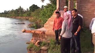 preview picture of video 'Luapan sungai rongkong'