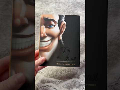 Disney Villain books! (Please see comments) #disney #disneybooks #disneyvillains #books #disneypress