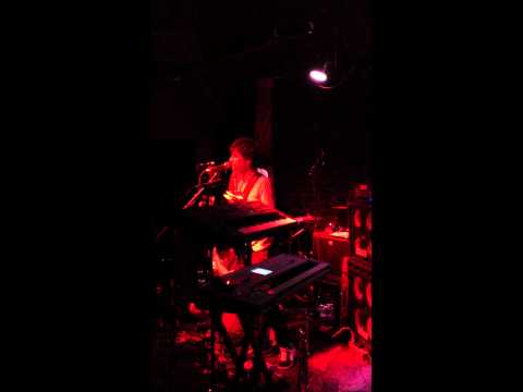 Snarky Puppy - Lil' John Roberts Introduction