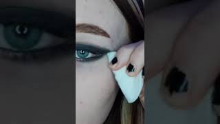 Avril Lavigne Makeup🥰 #y2k #2000sthrowback #shorts #nostalgia #2000srock #avrillavigne