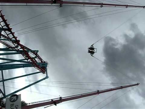 Sling Shot in Elitch Garden, Denver