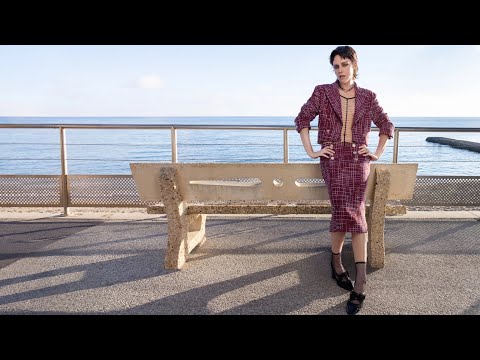 Kristen Stewart CHANEL Spring-Summer 2023 Ready to Wear Collection