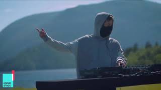 Download lagu The Spectre Intro Edit (TikTok Creator’s Lab - Crossover Live Festival) mp3